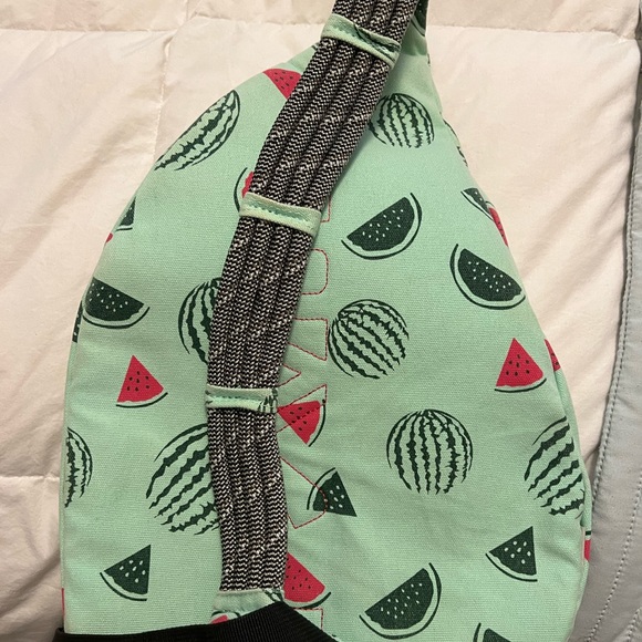 Cute watermelon Kavu bag - Picture 2 of 2